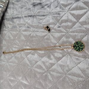 Gold earrings and necklace